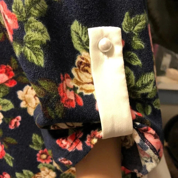 Faith and joy women floral by Monteau Velour long sleeves shirt/blouse size XL - Picture 4 of 10